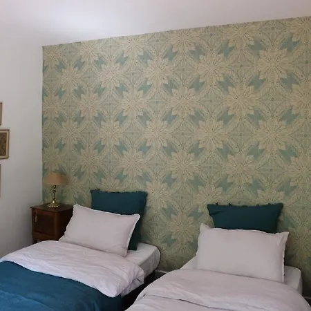 Le 66 Bed & Breakfast Paris