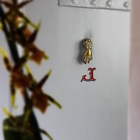 Le 66 Bed & Breakfast 4*